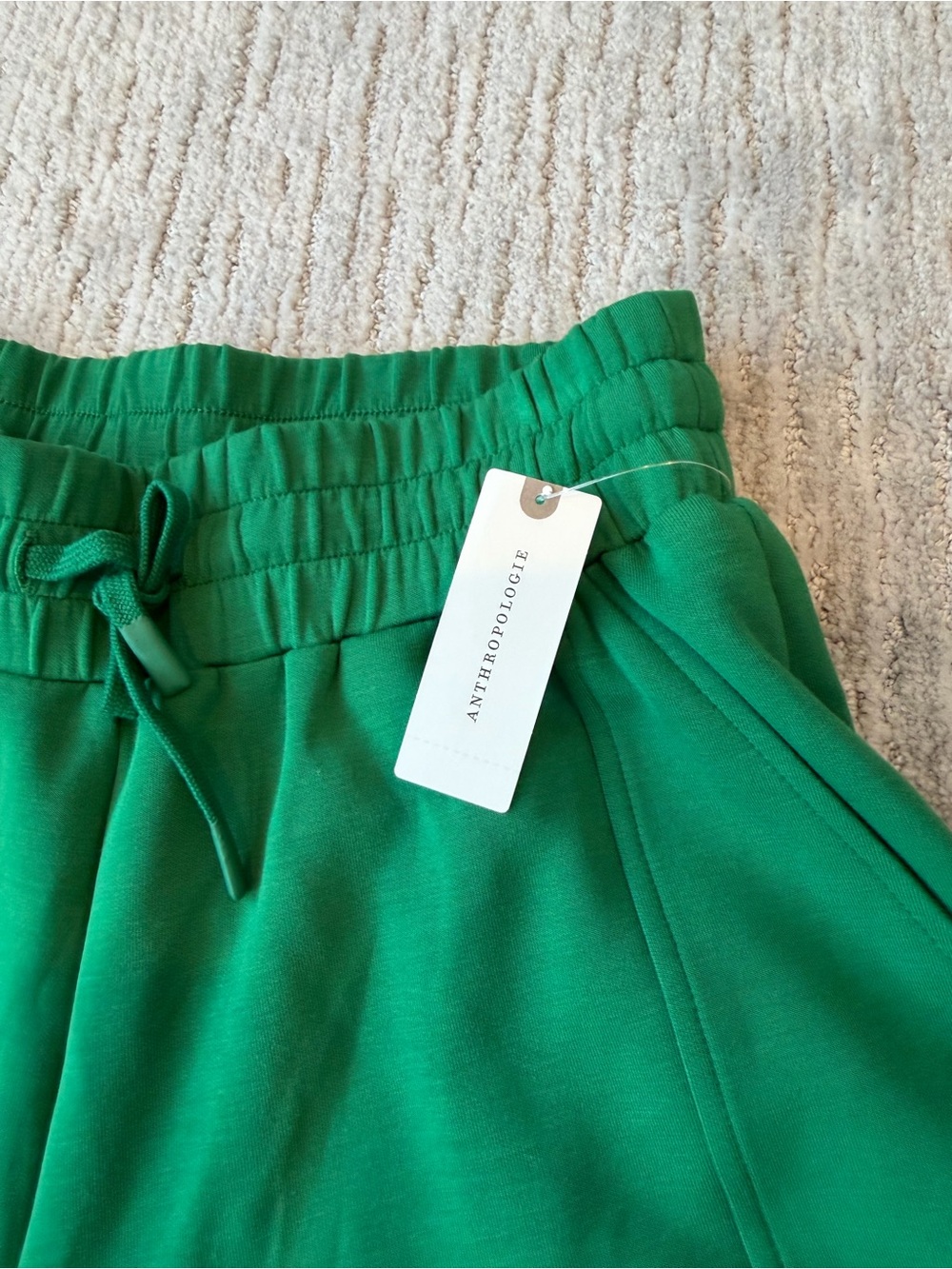 New Varley Atrium High Rise Shorts, Green Small - NWT - Picture 4 of 4